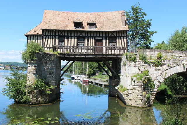 France - Normandie - Le Vieux moulin de Vernon -  The Old Mill of Vernon