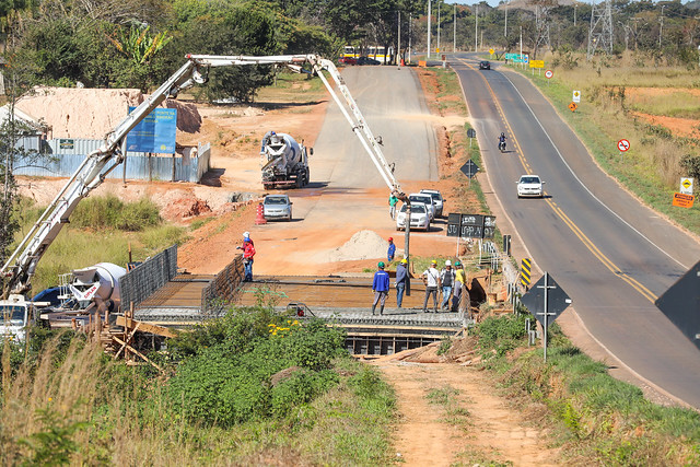 Ponte sobre o Ribeirão Santana vai melhorar trânsito na DF-140