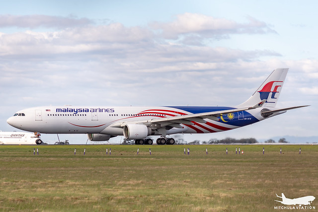 Malaysia Airlines | 9M-MTB | Airbus A330-323 | Melbourne International Airport (MEL/YMML)