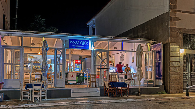 Cafe Romeiko ( Myrina Town - Lemnos) (Panasonic  S1 & Sigma 24-70mm f2.8 ART Lens)