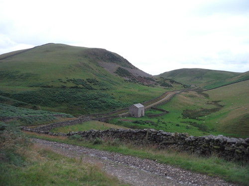 Hut betwwen Gregory (on left) and Harthwaite (on right), off the Pennine Way SWC Walk 415 - High Cup Nick (Appleby-in-Westmoreland Circular)