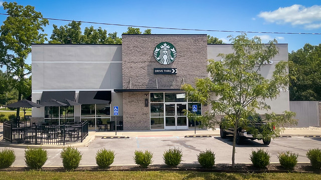 Starbucks::Interstate Coffee @ SB #54203 at I-75 and KY-192 [in Winchester]