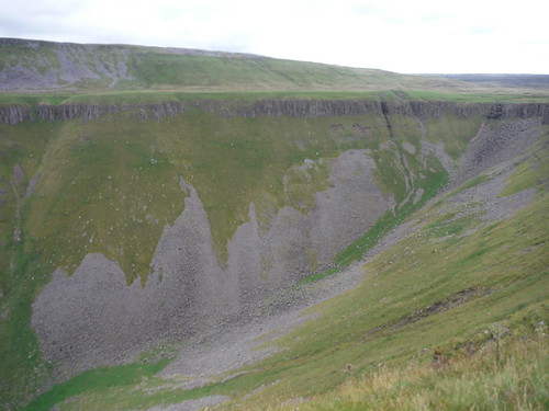 Bands of Scree down the side of High Cup SWC Walk 415 - High Cup Nick (Appleby-in-Westmoreland Circular) [Shortcut]
