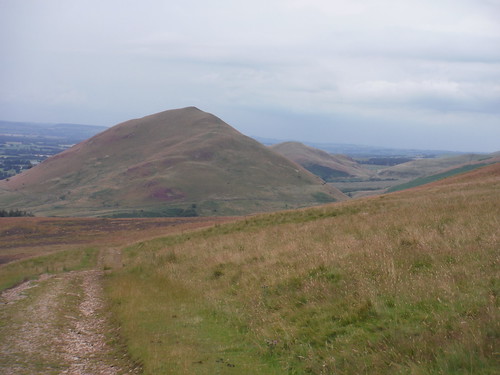 Dufton Pike and Knock Pike SWC Walk 415 - High Cup Nick (Appleby-in-Westmoreland Circular)