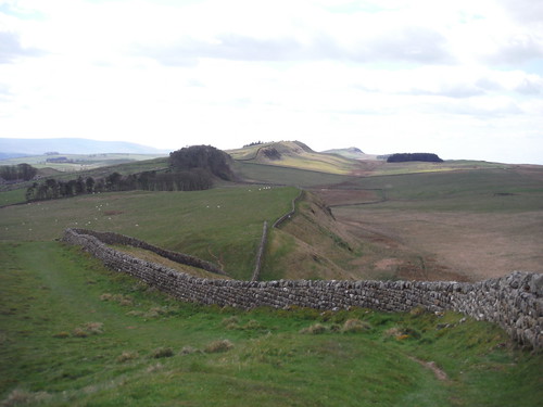 Backview along the crags around Housesteads Fort SWC Walk 413 - Hadrian's Wall Path Core Section (Lanercost to Halton Chesters)