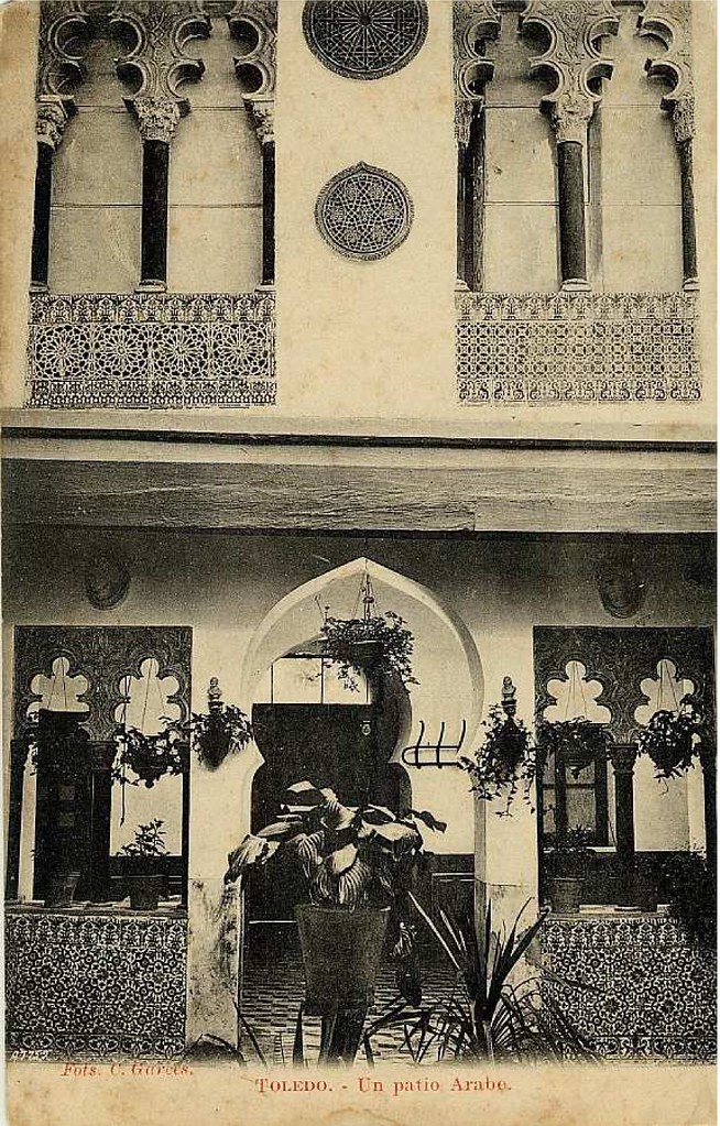 Toledo. Un patio Árabe. Fot. C. Garcés. Archivo Municipal de Toledo, signatura  P-3783