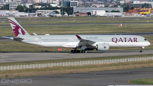 Qatar Airways A350-1041 msn 444 F-WZFJ / A7-AOD