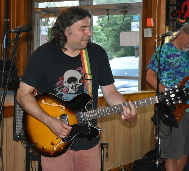 Gianni Iacovino from Chinacat Jubilee at Olde Village Pub 7/13/23