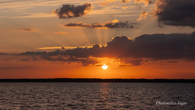 Immer wieder spektakulär der Sonnenuntergang am Steinhuder Meer