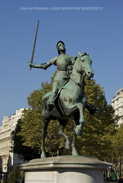 Statue équestre de Jeanne d'Arc à place Saint-Augustin, Paris