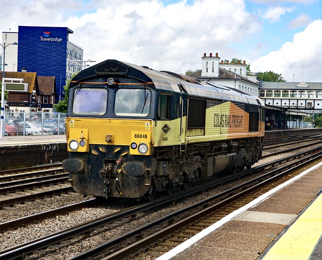 66846 Seen here passing Eastleigh Station on a VSTP working to Westbury Up Yard to work a evening engineering train.