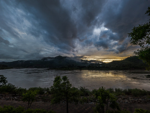 Sunrise over the Mekong in Huai Ian 2023-7-14 17 by SierraSunrise, banhuaiian tambonlaingao sky weather clouds river skies chiangrai amphoewiangkaen rivers mekongriver
