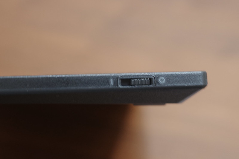 08Ricoh GRⅢx Lenovo ThinkPad トラックポイント キーボード II  日本語右側面電源スイッチ