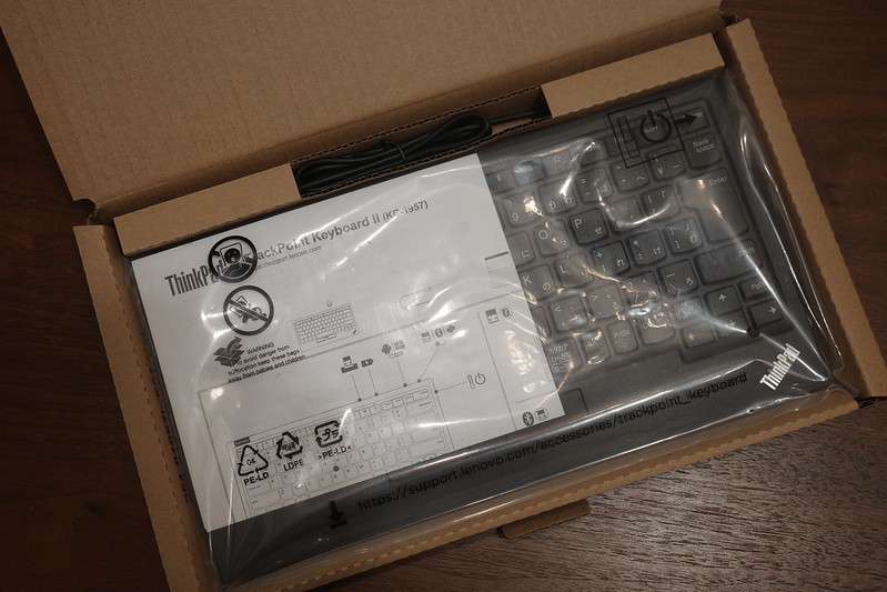 02Ricoh GRⅢx Lenovo ThinkPad トラックポイント キーボード II  日本語開封