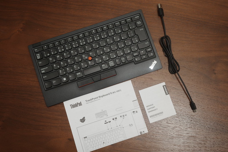 03Ricoh GRⅢx Lenovo ThinkPad トラックポイント キーボード II  日本語パッケージの中身