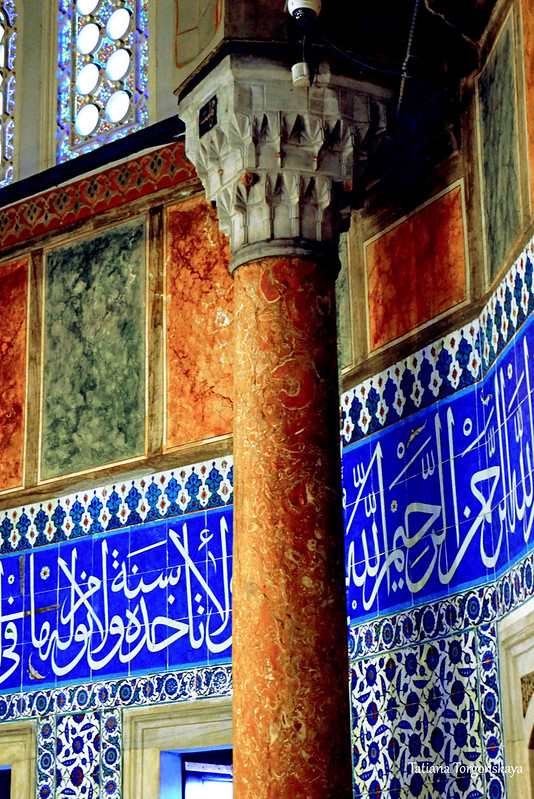 Колонна в мавзолее султана Сулеймана