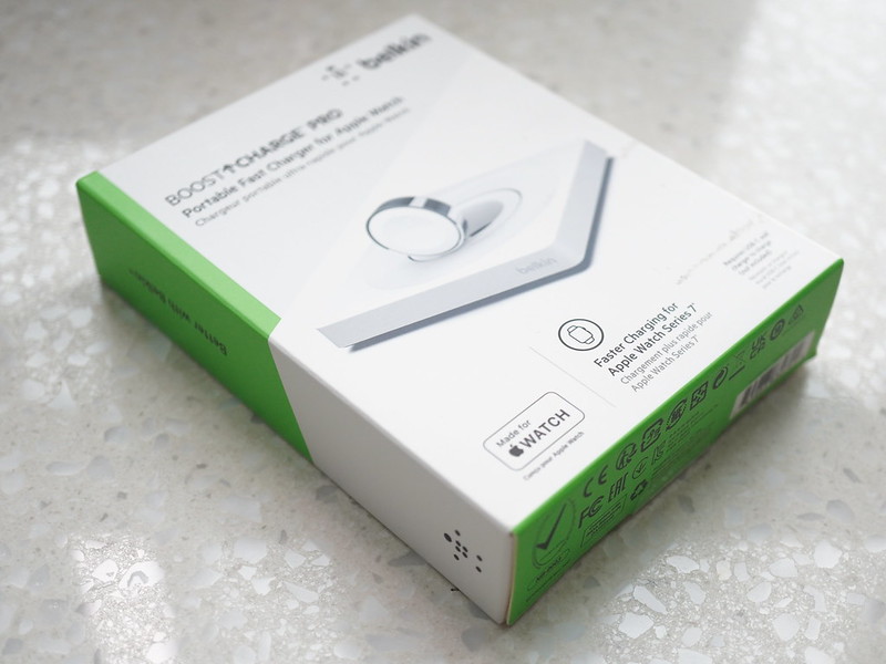 Belkin BoostCharge Pro for Apple Watch - Box
