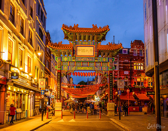 Chinatown Gate (London) at Night