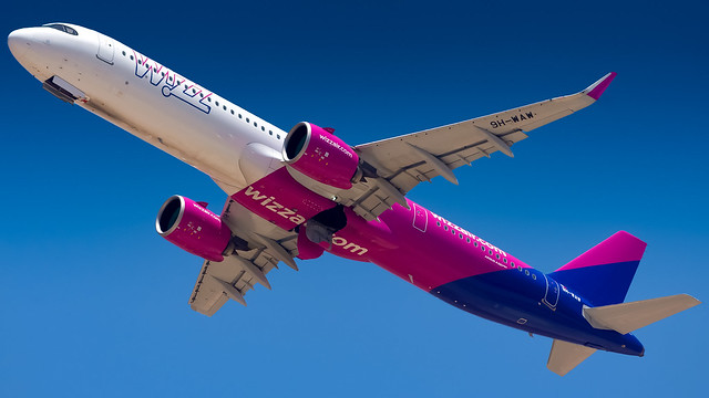 TLV - Wizz Air Malta Airbus A321-271NX 9H-WAW.
