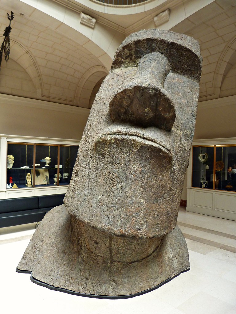 Moai de la Isla de Pascua. Museo del Cincuentenario (Musée d'Art et d'Histoire). Bruselas 🇧🇪