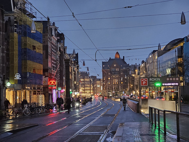 amsterdam night tram