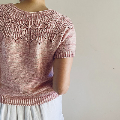 Su Yan (thedragonknitter) version in pink is gorgeous!