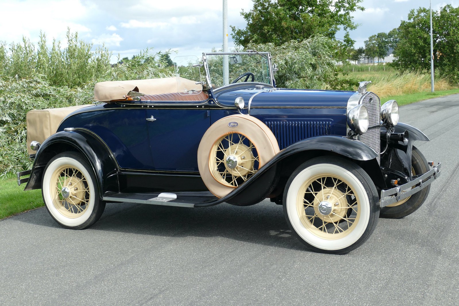 Ford model a roadster 1931 blauw zwart