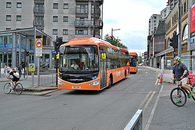 Cardiff Bus YN17ONK 782