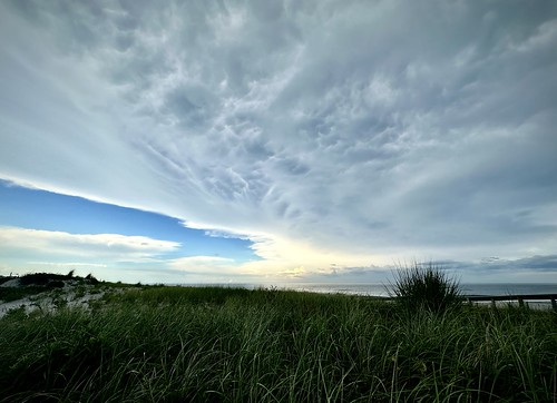 clouds cloudscapes mammatusclouds barnegatbay seasideparknj newjersey newjerseyshore