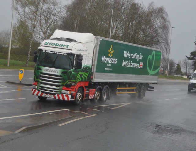 Eddie Stobart PK67 UOU Driving Along the A5 Passing Gledrid Services