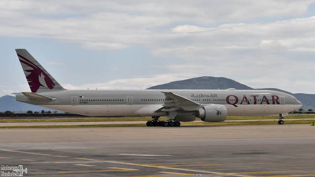 Qatar Airways 🇶🇦 Boeing 777-300 A7-BEB
