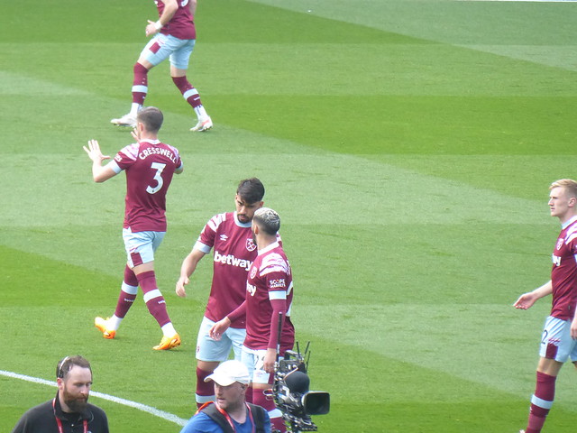 West Ham players ready for kick off