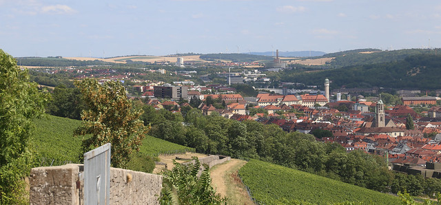 Blick auf Grombühl, Lindleinsmühle, Versbach und Lengfeld