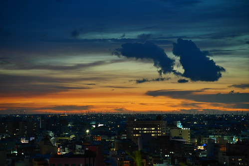 半線夕陽 (拍攝於八卦山大佛前) by Eiki Wang, lens: Nikon AF NIKKOR 35-105mm F3.5-4.5 D
P1039675-2半線 彰化 彰化市 夕陽 八卦山 八卦山大佛 八卦山大佛風景區 lumix lumixs5
