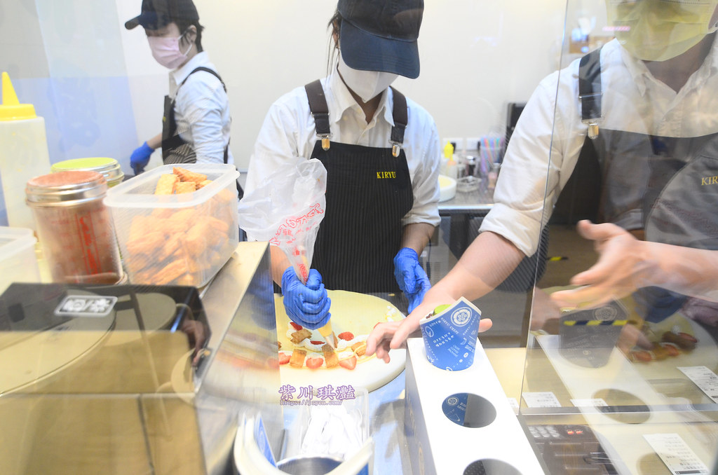 台中一中街美食｜桐生日式可麗餅、鮮奶油與水果的花式組合 台中必吃甜點！