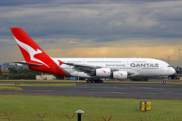 Qantas Airbus A380-842 VH-OQD 