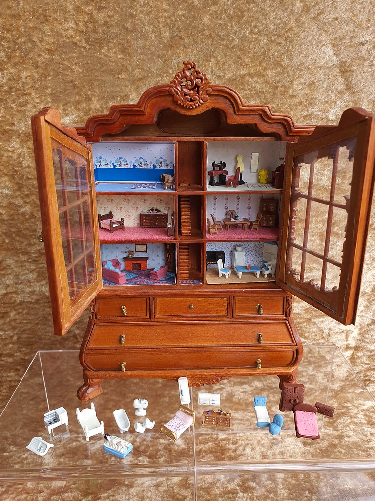 dollhouse 1:12 scale dollhouse armoire