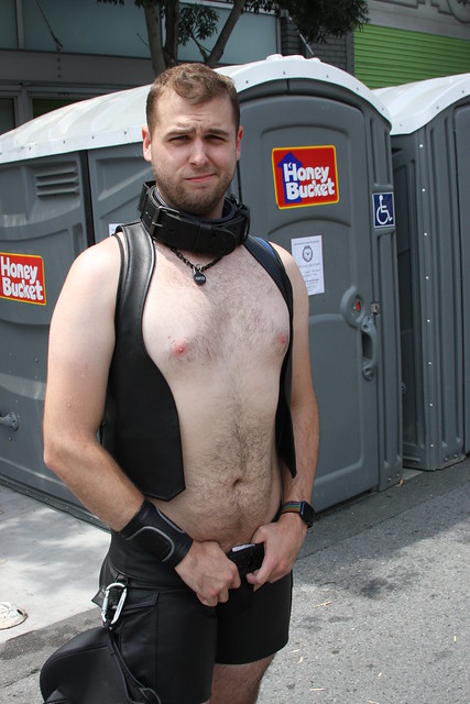 HELLA  SEXY BLOND HUNK ! ~  photographed by ADDA DADA ! ~  ~DORE ALLEY FAIR 2022 !~  (safe photograph)