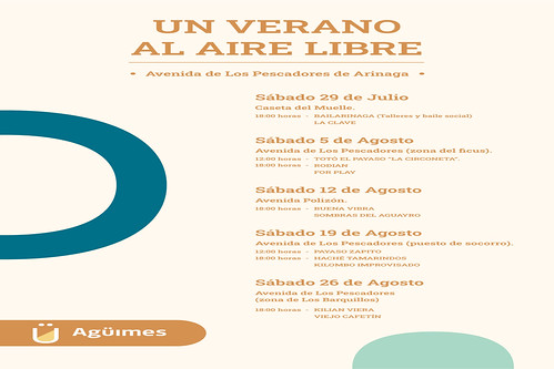 Cartel de la programación "Un verano al aire libre" en Arinaga