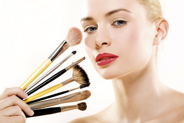 Makeup brushes are essential part of makeup