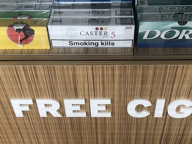 Smoking Kills - Free Cig
