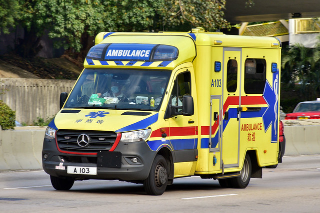 HK / Mercedes-Benz Sprinter VS30 4X2 / HKFSD Ambulance / A103