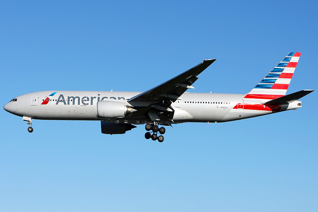 American Airlines | Boeing 777-200ER | N761AJ | London Heathrow