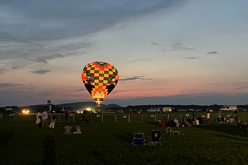 glow hot air balloon sunset night nj festival ballooning balloonfest new jersey readington whitehouse station