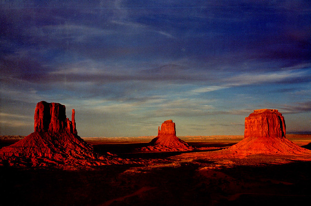V21 Sunset in the desert