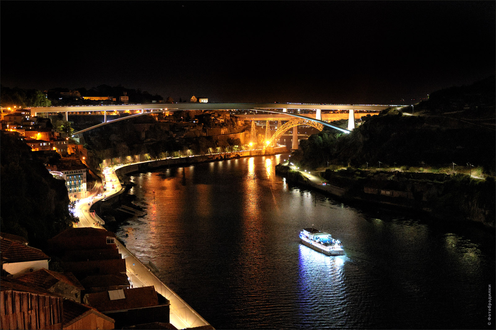 Мост принца Генриха Мореплавателя, Порту, Португалия