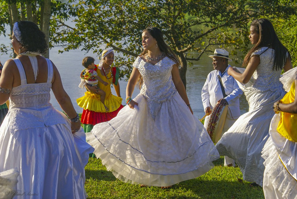 Danças folclóricas - Traditional dances