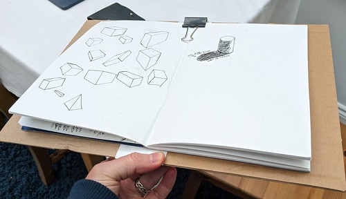 Folding drawing board