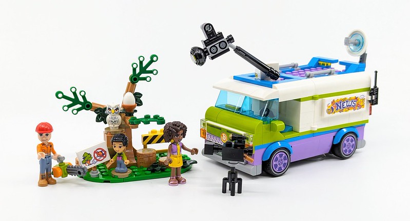 41749: Newsroom Van Set Review