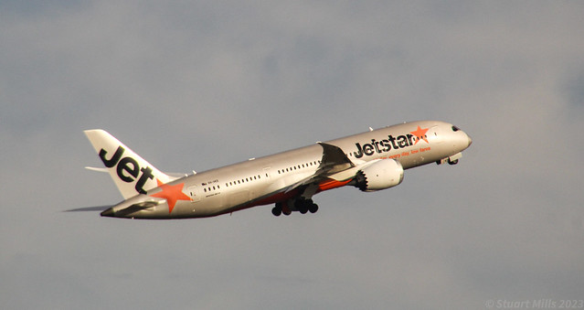VH-VKD | Jetstar | Boeing 787-8 Dreamliner | JQ43 | MEL - DPS | Melbourne International Airport | (MEL/YMML)